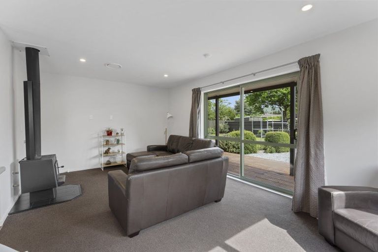 Photo of property in 85a Weld Street, Oxford, 7430