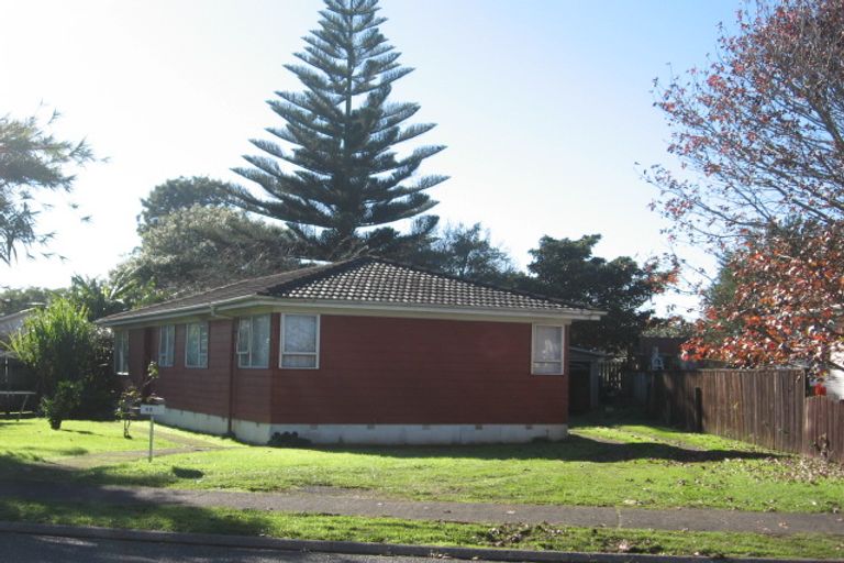 Photo of property in 60 Sunlands Drive, Manurewa, Auckland, 2102