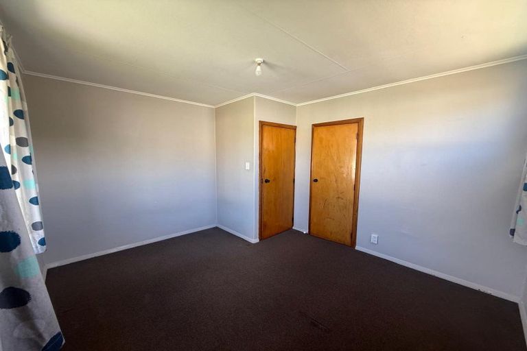 Photo of property in 27ab Loongana Street, Waitangirua, Porirua, 5024