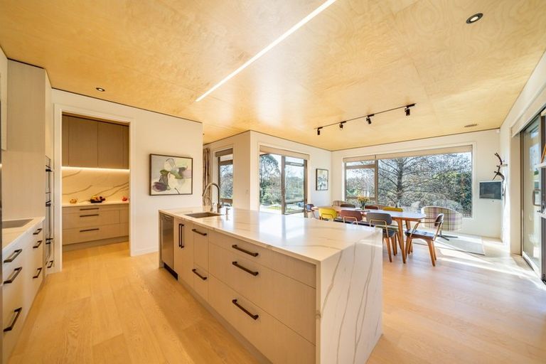 Photo of property in 10 Ferndale Drive, Waikanae, 5036