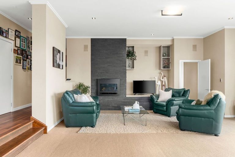 Photo of property in 16 Sheriff Place, Riverlea, Hamilton, 3216