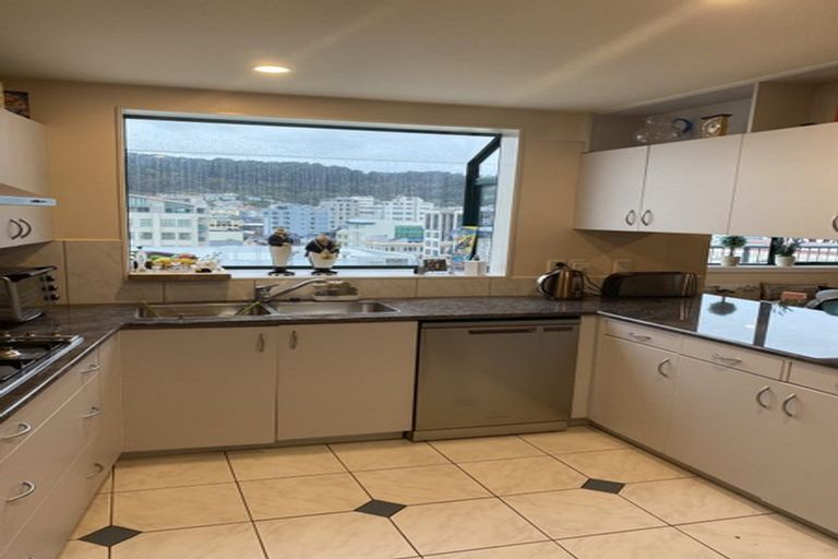 Photo of property in Courtenay Apartments, 701/120 Courtenay Place, Te Aro, Wellington, 6011