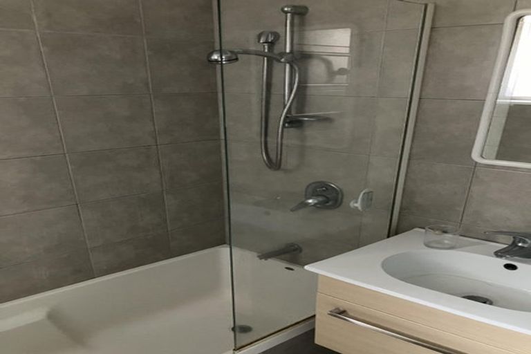 Photo of property in 48a North Avon Road, Richmond, Christchurch, 8013