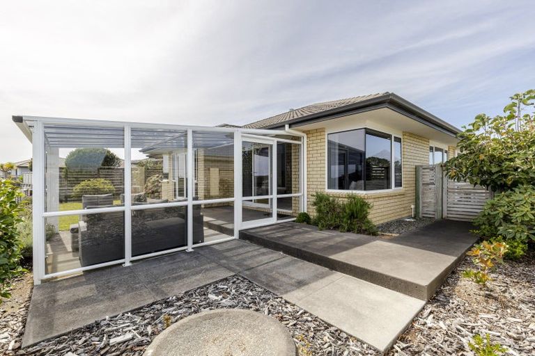 Photo of property in 38 Karamea Street, Whalers Gate, New Plymouth, 4310