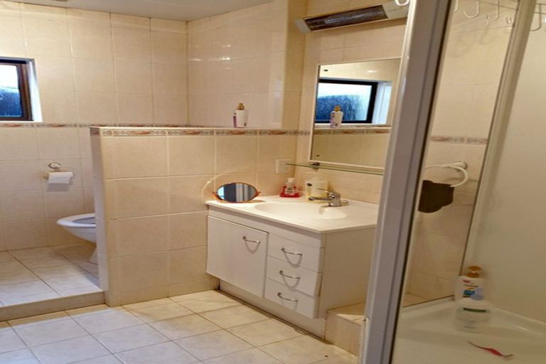 Photo of property in 1/105 John Downs Drive, Browns Bay, Auckland, 0630