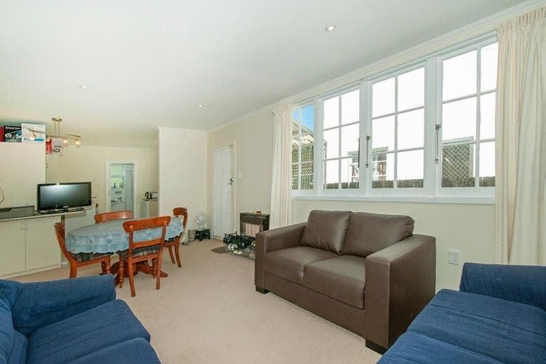 Photo of property in 24 Ludlam Crescent, Woburn, Lower Hutt, 5010