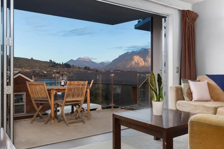 Photo of property in Breakfree Alpine Village, 8/643 Frankton Road, Queenstown, 9300