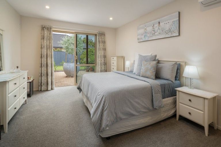 Photo of property in 32 Magnolia Drive, Springlands, Blenheim, 7201