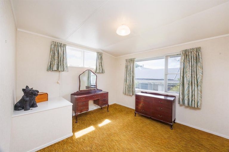 Photo of property in 37 Follett Street, Marton, 4710