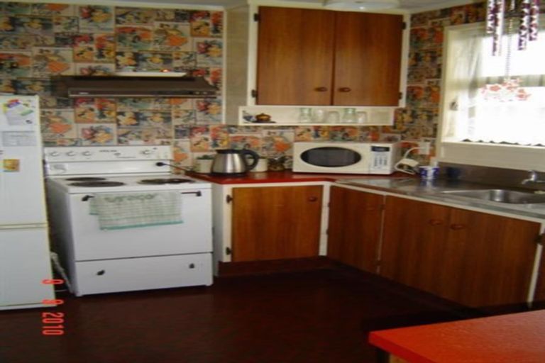 Photo of property in 12 Te Whena Place, Waitara, 4320