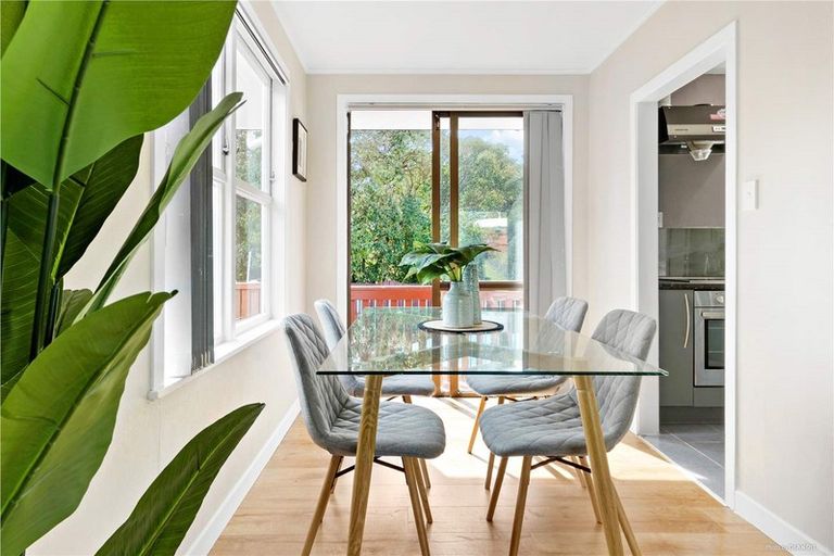 Photo of property in 49 Riverpark Crescent, Henderson, Auckland, 0610