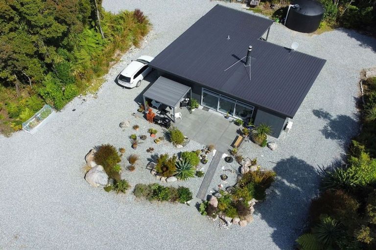 Photo of property in 42 Puketiro Drive, Kumara Junction, Hokitika, 7882