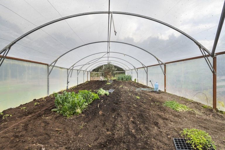 Photo of property in 120 East Mangahuia Road, Rangiwahia, Kimbolton, 4774