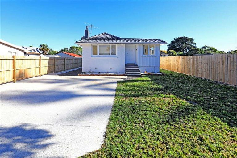 Photo of property in 11 Martin Road, Manurewa, Auckland, 2102