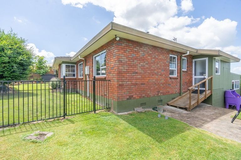 Photo of property in 10 Sheriff Place, Riverlea, Hamilton, 3216