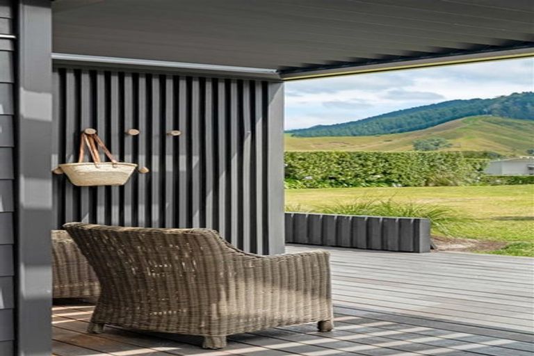 Photo of property in 42 Fishermans Bend, Whiritoa, Whangamata, 3691