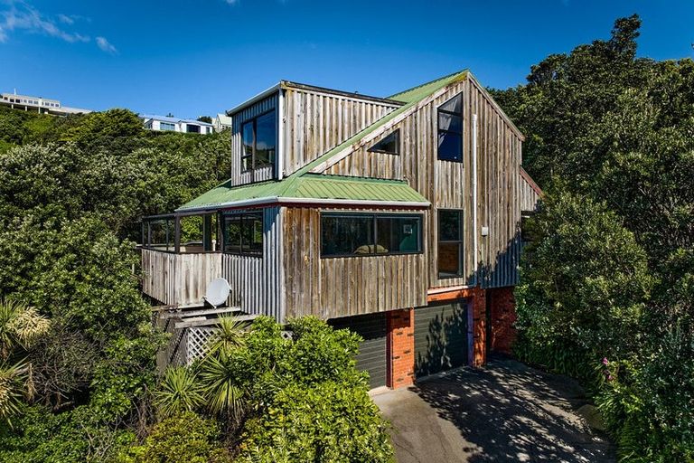 Photo of property in 100 Pope Street, Camborne, Porirua, 5026