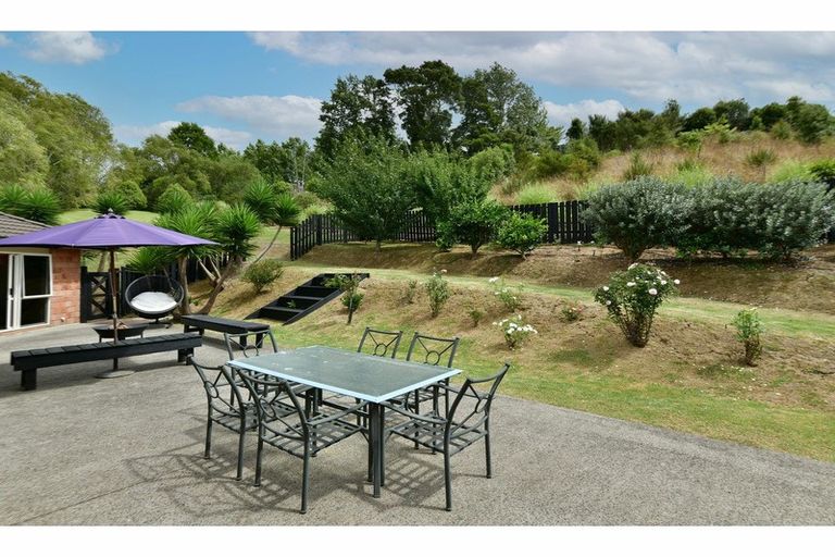 Photo of property in 52 Puhoi Road, Puhoi, Warkworth, 0994