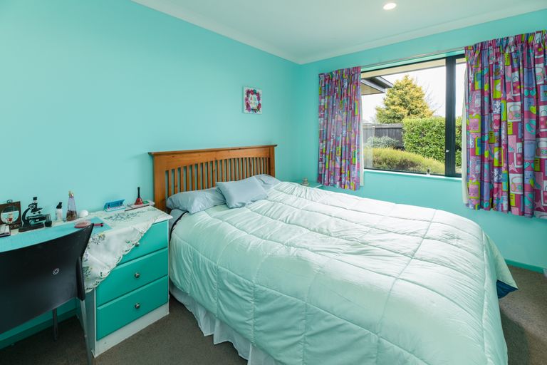Photo of property in 9 Sea Eagles Place, North New Brighton, Christchurch, 8083
