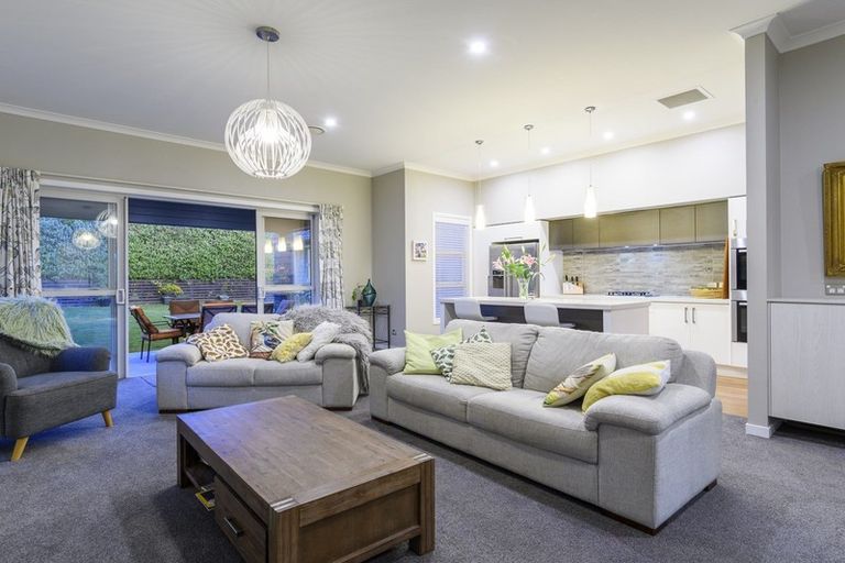 Photo of property in 15 Tall Oaks Way, Bethlehem, Tauranga, 3110