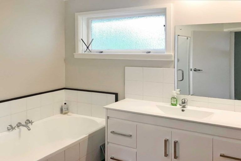 Photo of property in 616 Halswell Road, Halswell, Christchurch, 8025