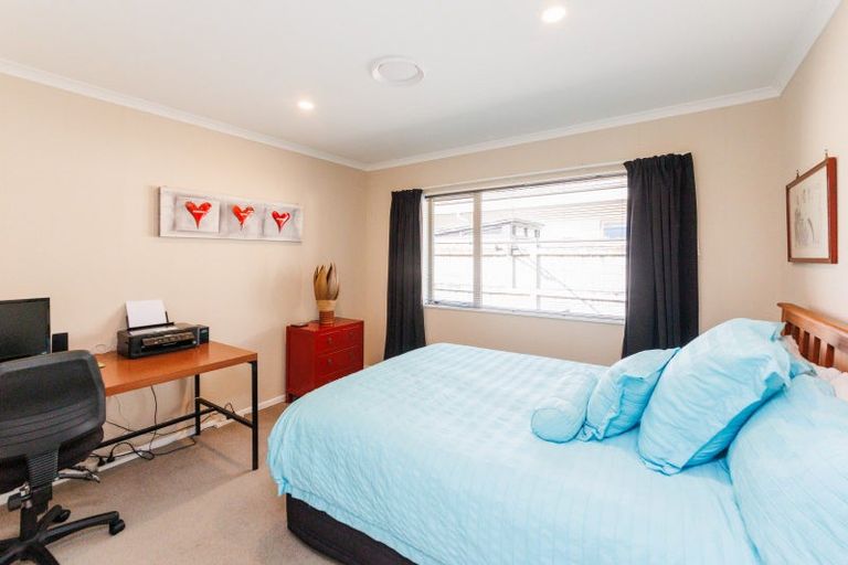 Photo of property in 163 Pacific Drive, Fitzherbert, Palmerston North, 4410