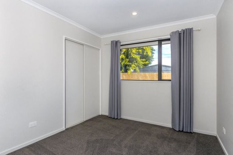 Photo of property in 94 Palmers Road, New Brighton, Christchurch, 8083