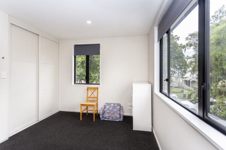 Photo of property in 8a Defoe Place, Waltham, Christchurch, 8023