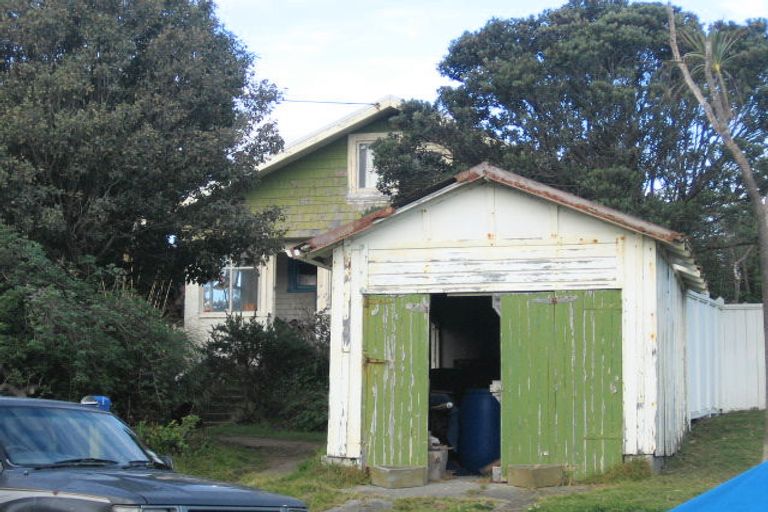 Photo of property in 6 Babbacombe Avenue, Otaki Beach, Otaki, 5512