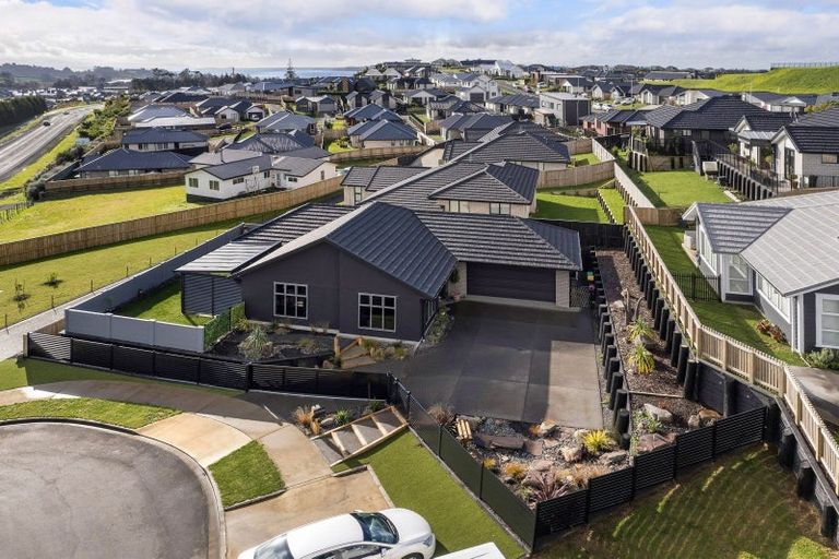 Photo of property in 6 Herring Place, Omokoroa, 3114