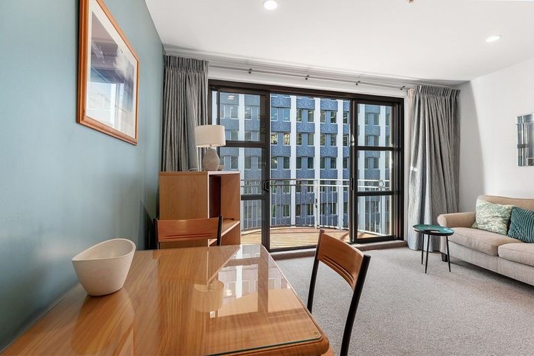 Photo of property in Atrium Towers, 5c/154 The Terrace, Wellington Central, Wellington, 6011