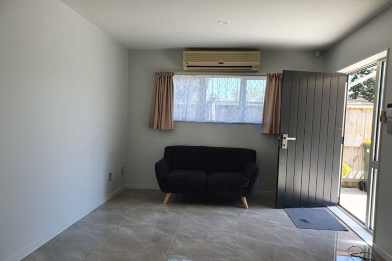 Photo of property in 15 Ashley Avenue, Mangere East, Auckland, 2024