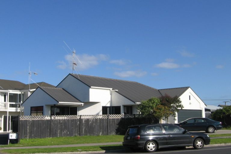 Photo of property in 80c Girven Road, Mount Maunganui, 3116
