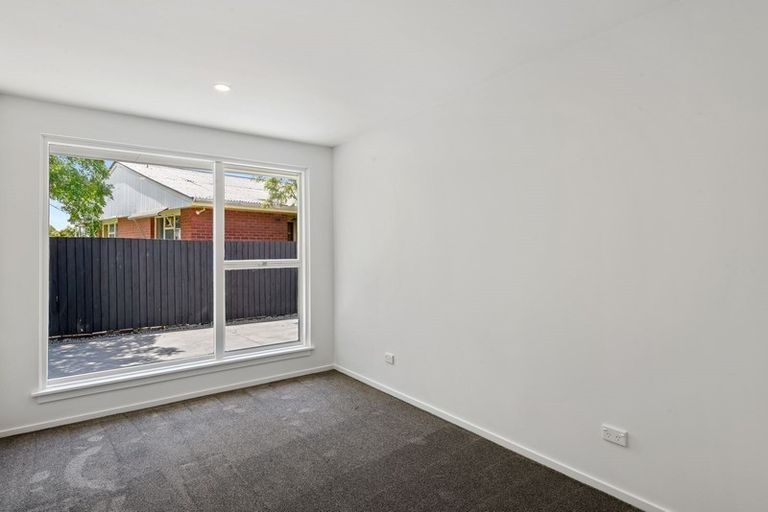Photo of property in 2/225 Greers Road, Bryndwr, Christchurch, 8053