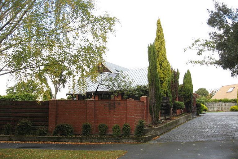 Photo of property in 3 Tripp Place, Ilam, Christchurch, 8041