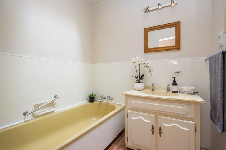 Photo of property in 22 Giles Way, Tanners Point, Katikati, 3177