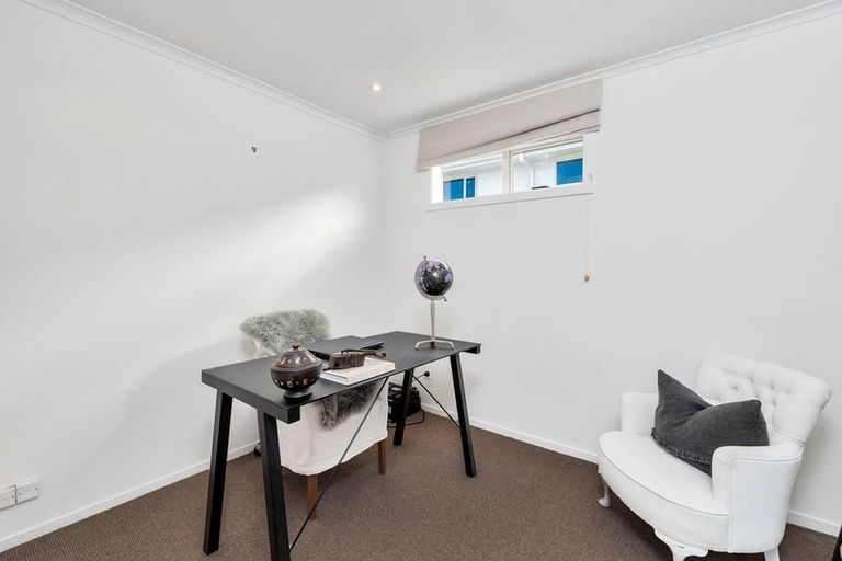 Photo of property in 2/14 Pine Ridge Terrace, Hauraki, Auckland, 0622