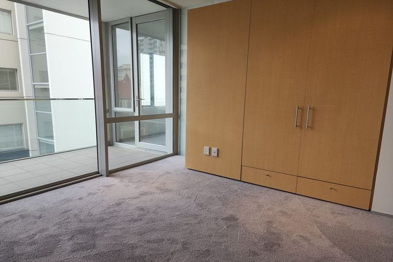 Photo of property in Sanctum Apartment, 10 Ebor Street, Te Aro, Wellington, 6011