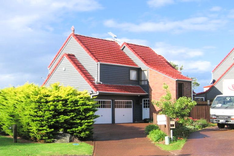 Photo of property in 1/13 Nimrod Place, Half Moon Bay, Auckland, 2012