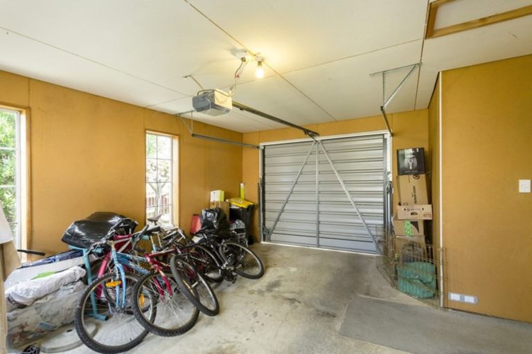 Photo of property in 44 Glenross Street, Glenross, Dunedin, 9011