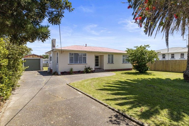Photo of property in 68 King Street, Marton, 4710