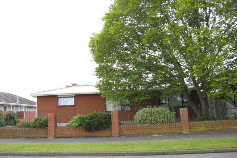 Photo of property in 61 Niven Street, Avondale, Christchurch, 8061