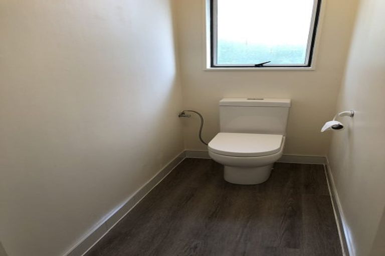 Photo of property in 15a Craddock Street, Waterloo, Lower Hutt, 5011