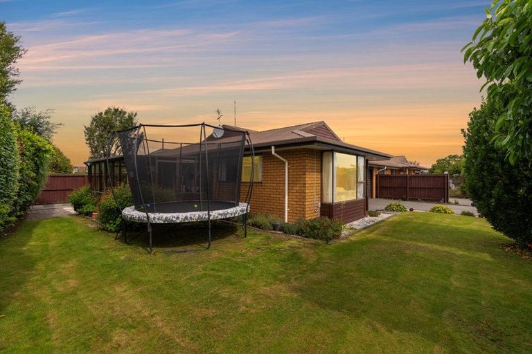 Photo of property in 12b Ben Nevis Drive, Broomfield, Christchurch, 8042