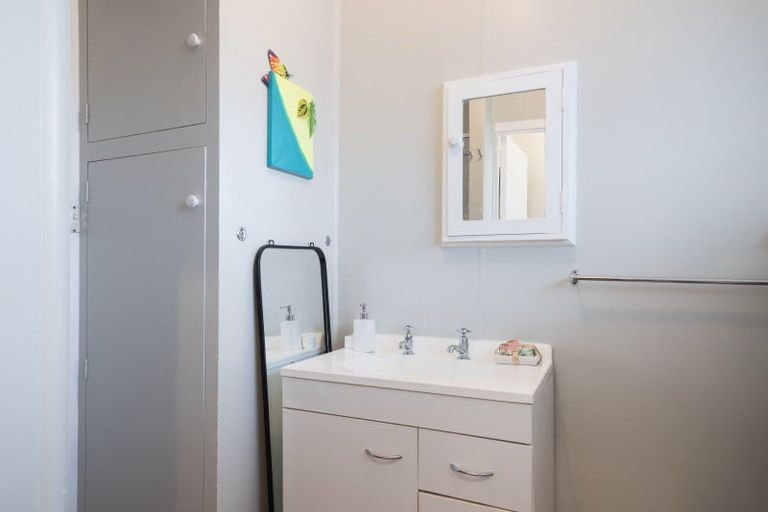 Photo of property in 23b Collingwood Street, Levin, 5510