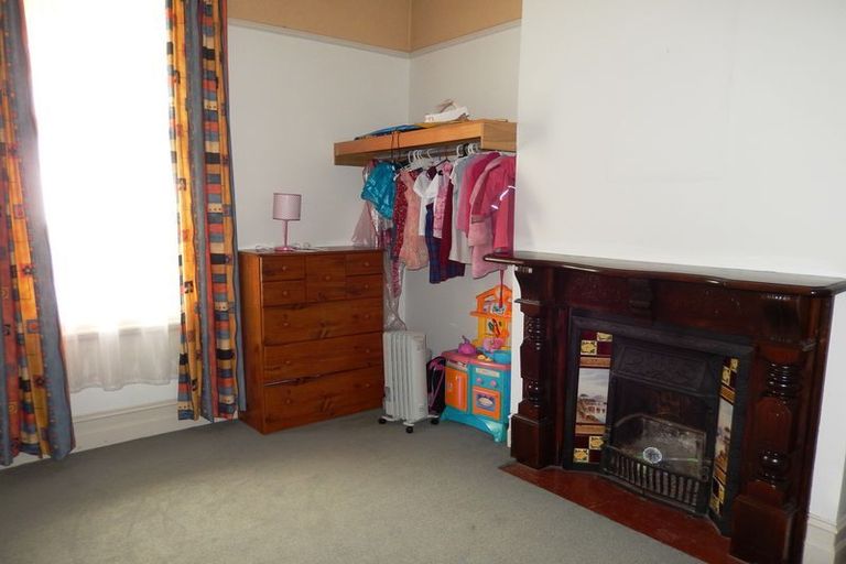 Photo of property in 19 Wharfe Street, South Hill, Oamaru, 9400