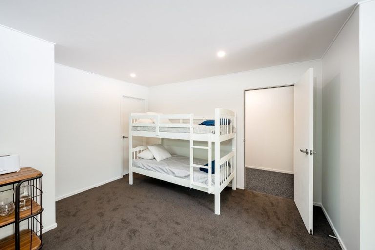 Photo of property in 15 Faulks Terrace, Wanaka, 9305