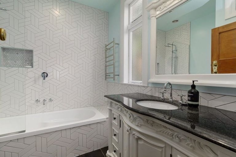 Photo of property in 8 Hoggard Street, Vogeltown, Wellington, 6021