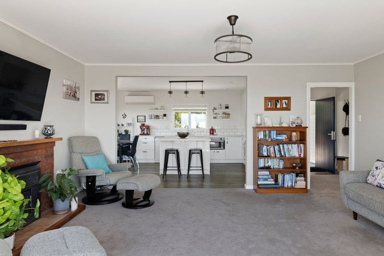 Photo of property in 1/104 The Ridgeway, Stoke, Nelson, 7011