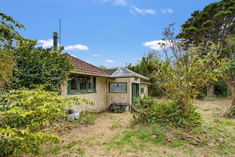 Photo of property in 285 Muriwai Road, Waimauku, 0881